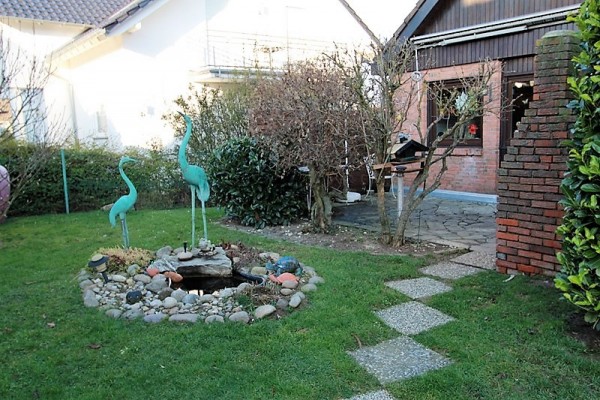 Garten_ [800x600].JPG